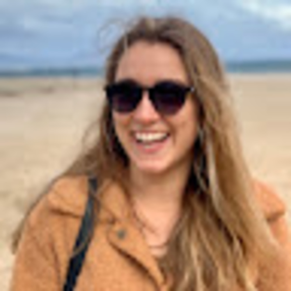 Meet your Posher, Ana
